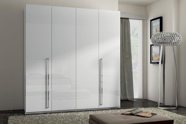 White Gloss Wardrobes That Makes Bedroom Look Modern