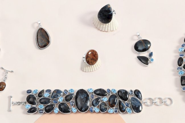 Pietersite Jewelry: Everything You Need To Know About The Tempest Stone