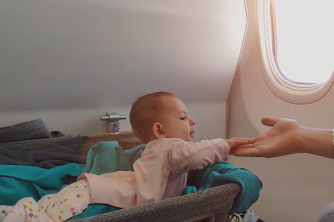 Does United have bassinets for babies?