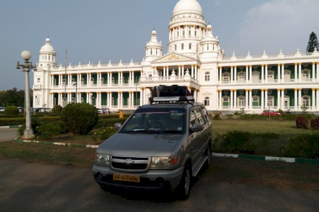 Explore Royal Mysore with the Best Sightseeing Taxi Services