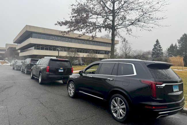 Affordable LaGuardia Airport Limo from CT
