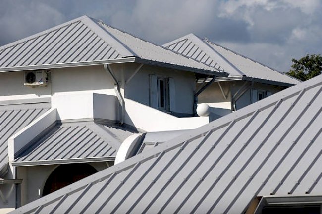 Top 5 Strong and Long-Lasting Materials for Commercial Roofs
