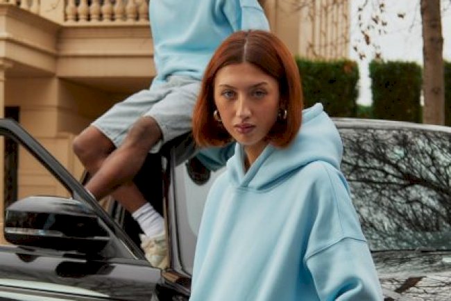 The Rise of the Realism Tracksuit: Blending Comfort, Style, and Artistic Identity