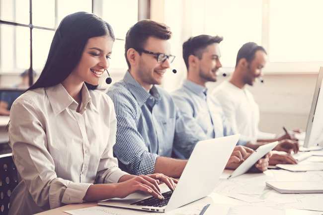 Beyond Chatbots: The 2025 AI-Powered Ecommerce Customer Service Blueprint for Driving Lifetime Customer Value