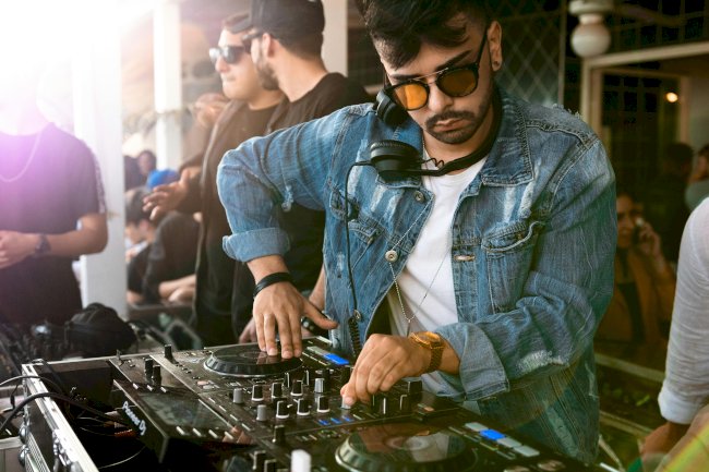 Best DJ Services in India for Weddings, Clubs & Events