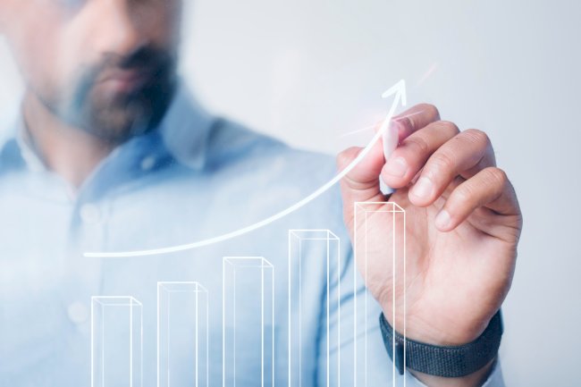Investment vs. Savings: What’s Better for Your Financial Growth?
