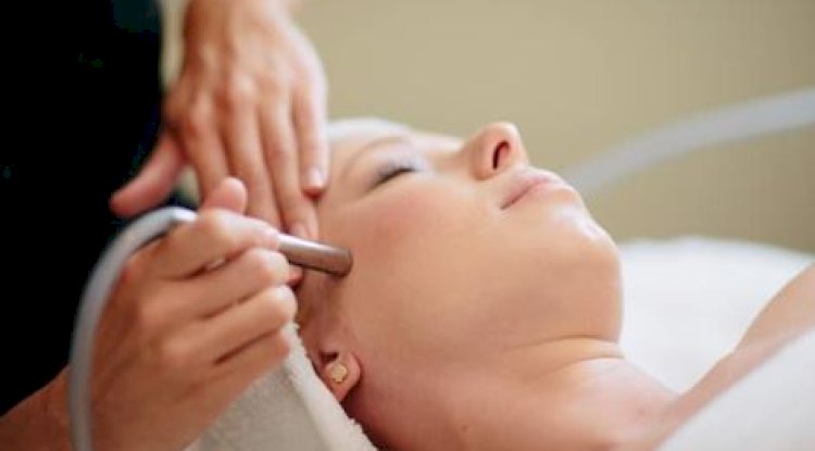 Microneedling with PRP: Miracle or Marketing Magic?