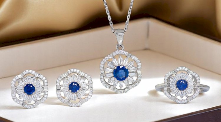 How to Choose the Perfect Blue Sapphire for Your Jewelry