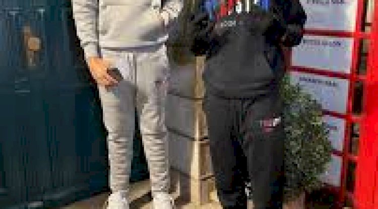 Outfit Fashion Clothing & Lifestyle Hoodie That Pops