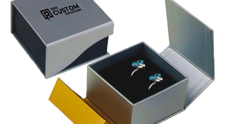 Small Box, Big Impression: Custom Packaging for Earrings
