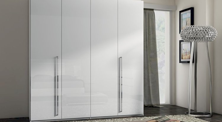 White Gloss Wardrobes That Makes Bedroom Look Modern