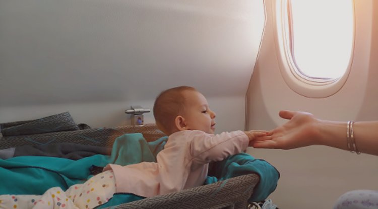 Does United have bassinets for babies?