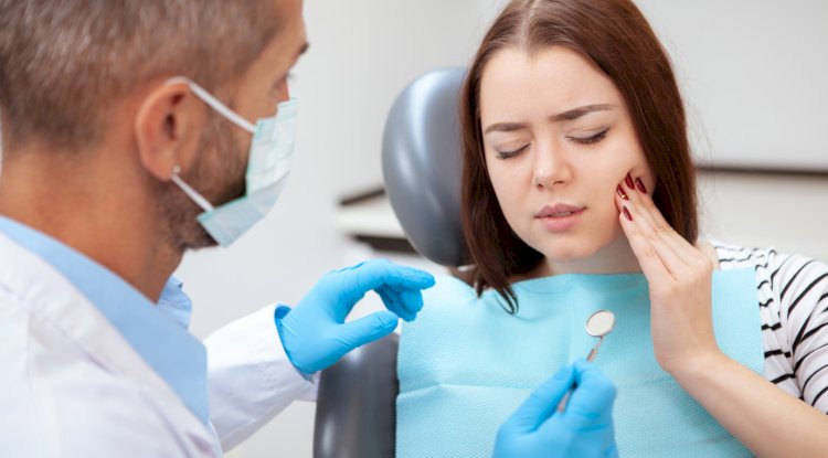 Dental Emergency? What Ottawa Residents Should Do Before Reaching the Dentist