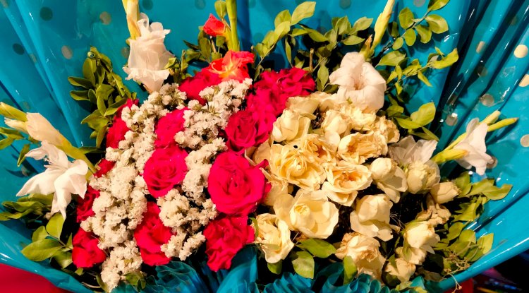 Same Day Flower Delivery in Lahore – Fresh Blooms, Fast Moments