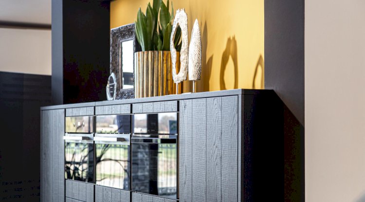 Elegant Display Solutions: Glass Cabinets and Cases for Showcasing Kitchen Crockery in Retail Showrooms