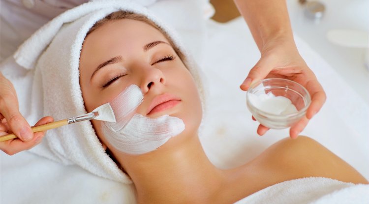 How Much Does a Deep Cleansing Facial Cost?