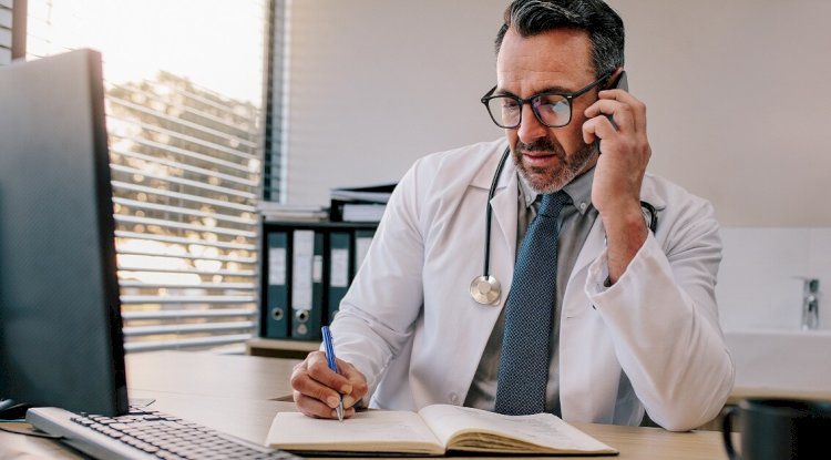 Online Nephrologist Consultation: A Smarter Way to Manage Kidney Health in 2025