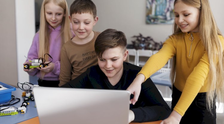 Why Entrepreneurship Summer Programs Are the Best Investment for Your Teen’s Future