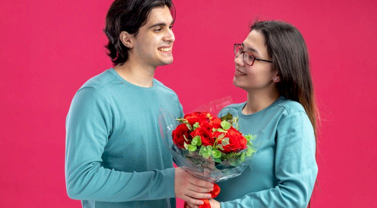 Surprise Your Wife with Midnight Cake and Flower Delivery on Her Birthday