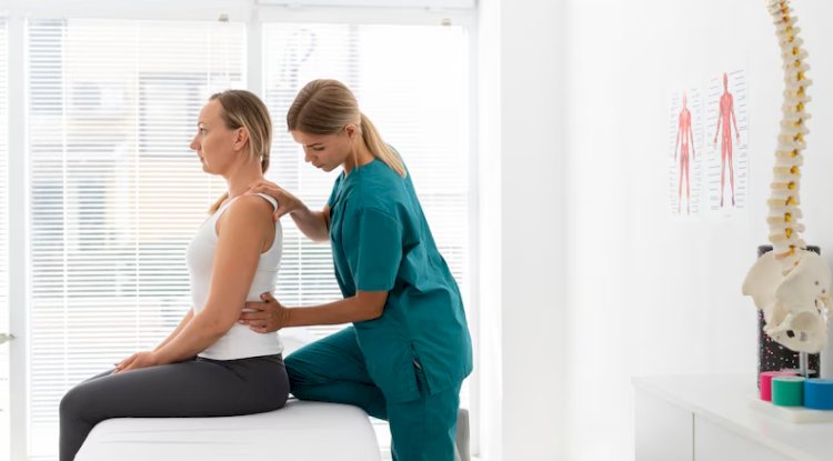 Understanding Lower Back Pain and Slipped Disc Symptoms: Insights from an Osteomyologist