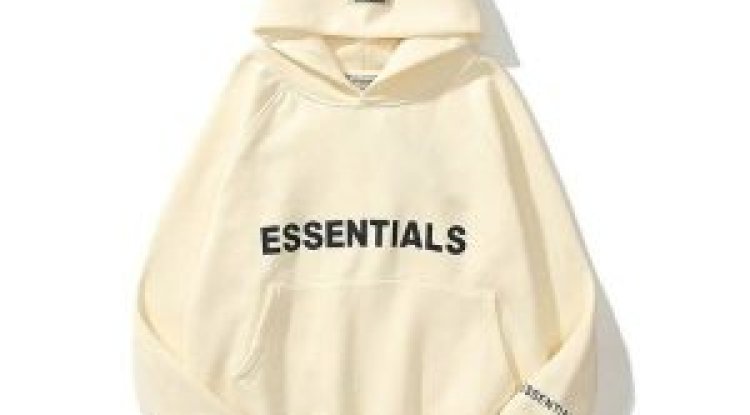 Essentials Hoodie – Soft, Simple, and Always in Style