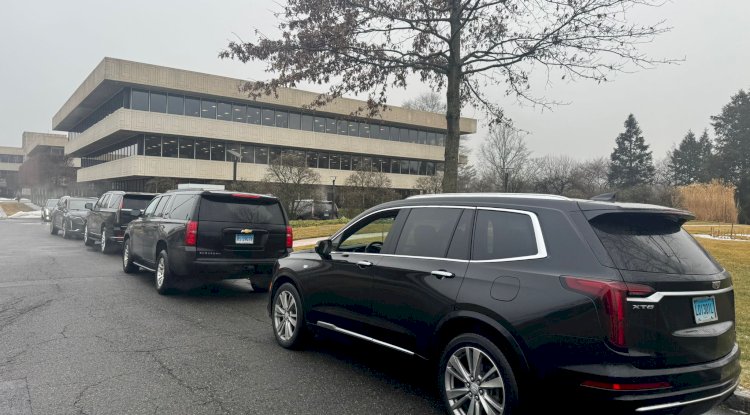 Affordable LaGuardia Airport Limo from CT