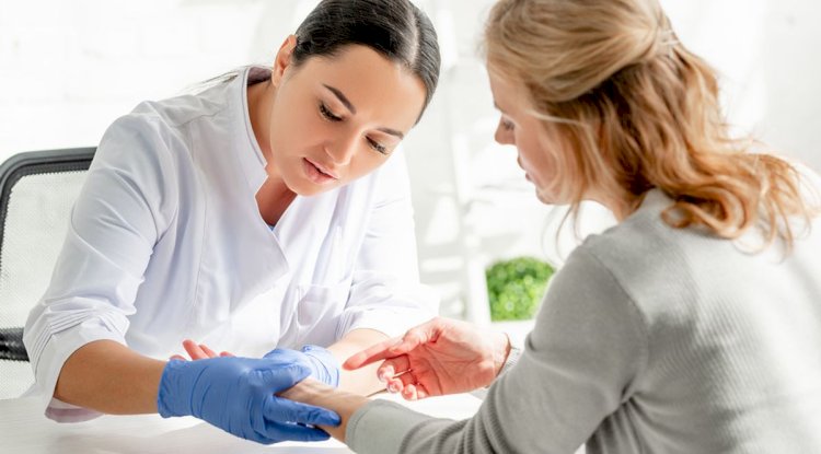 Can the Best Dermatologist Help with Skin Allergies?