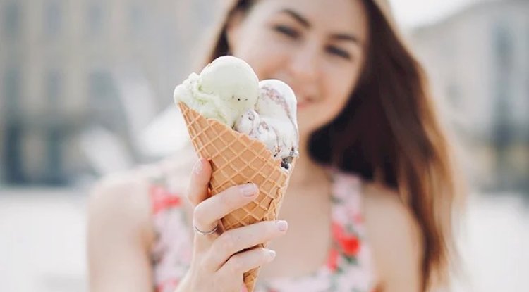 What Causes Sugar Cravings and How to Stop Them