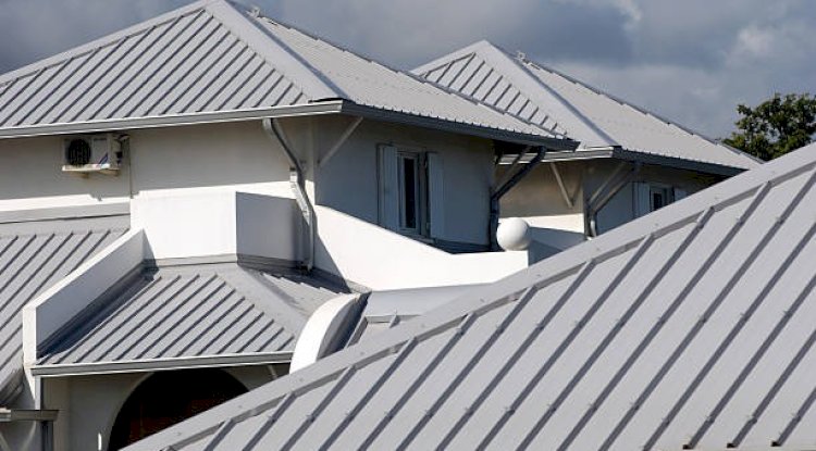 Top 5 Strong and Long-Lasting Materials for Commercial Roofs