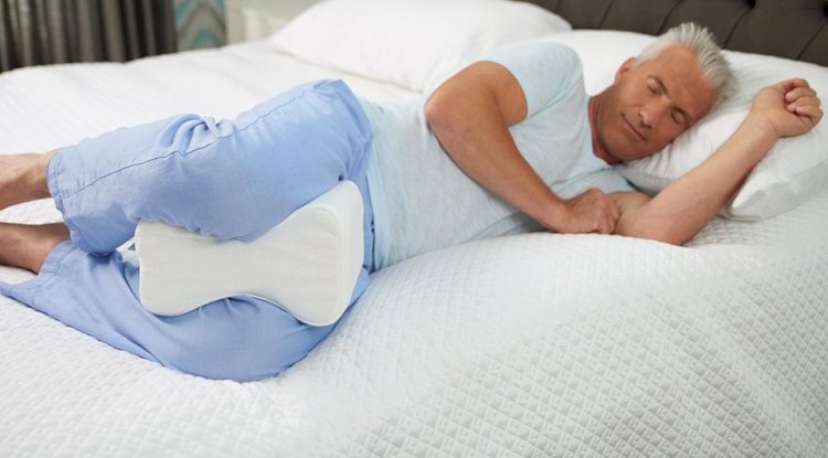Why Are Side Sleepers with Sciatica Dropping Traditional Pillows?