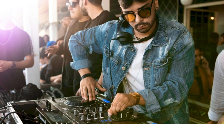 Best DJ Services in India for Weddings, Clubs & Events