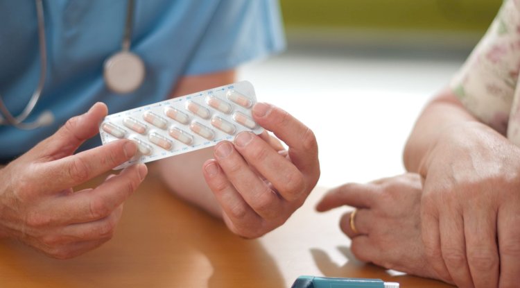 How Medication Management Improves Safety and Health for Seniors