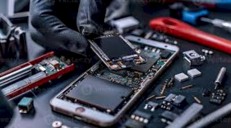  2026 Guide to Mobile Water Damage Repair in London ON: Saving Phones Fast