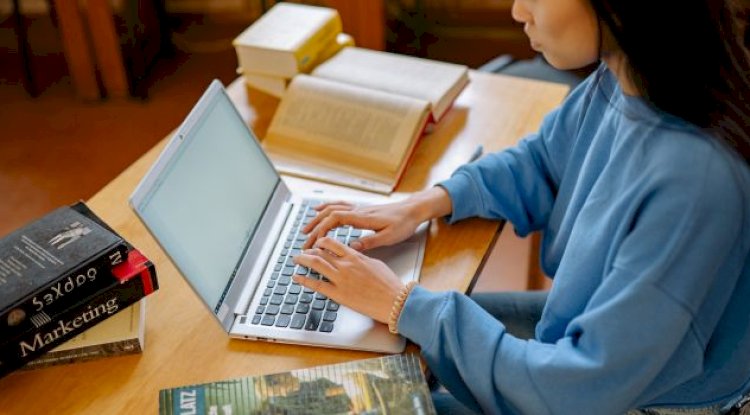 How Thesis Writing Service Helped Kavya Organize Her Research Thesis