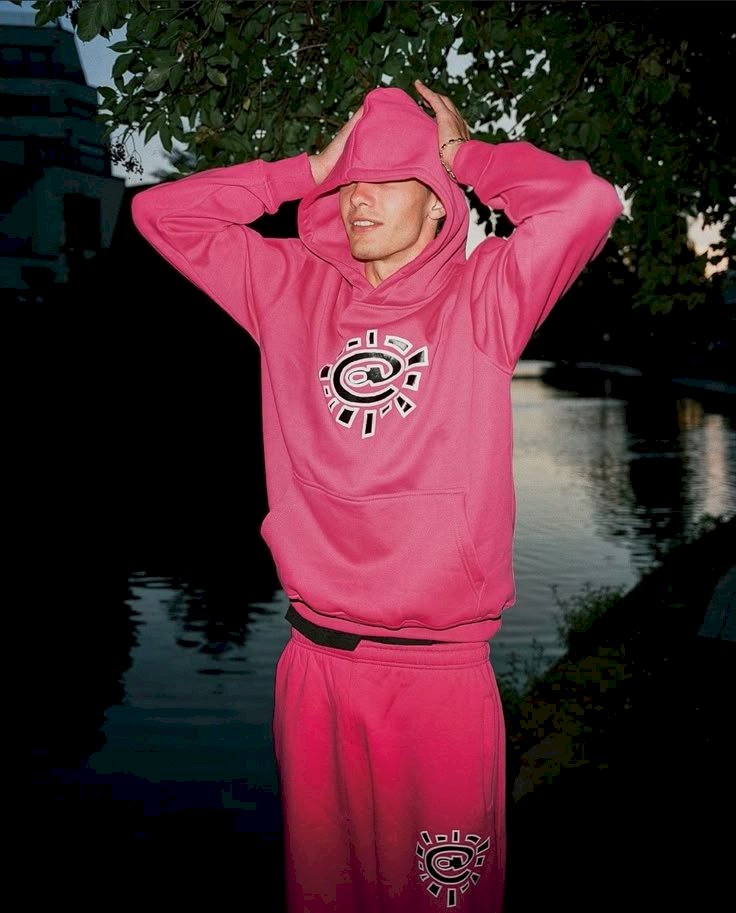 Comfort Meets Culture: Inside the Adwysd Hoodie Craze