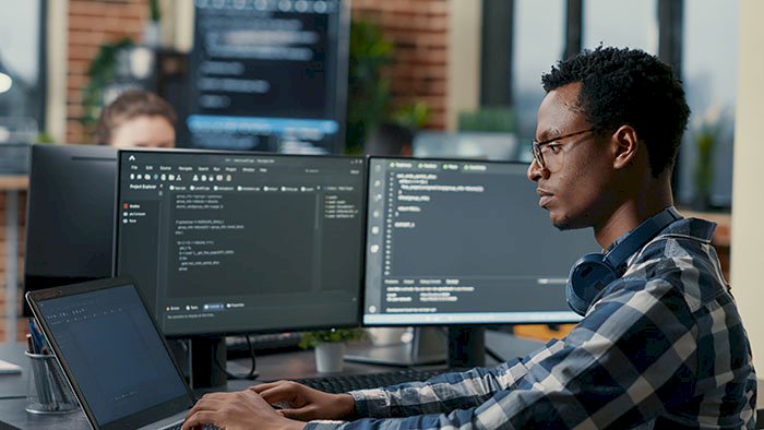 Why Searching “Web Design Services Near Me” Leads to Better Website Design 