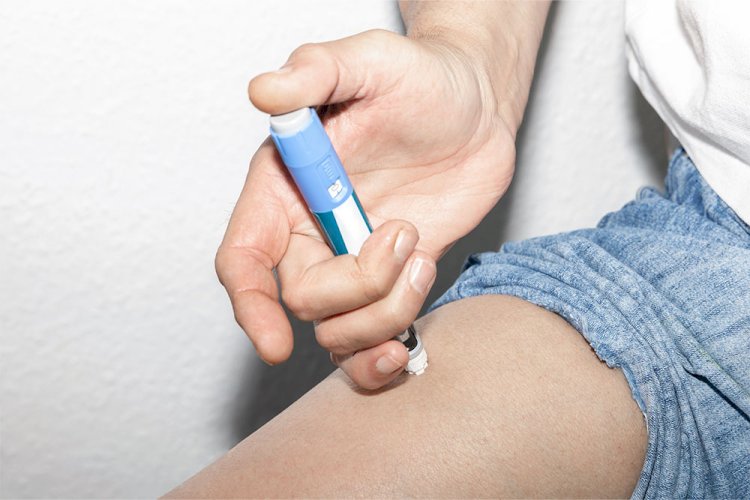 What Is the Science Behind Weight Loss Injections and Fat Burn?