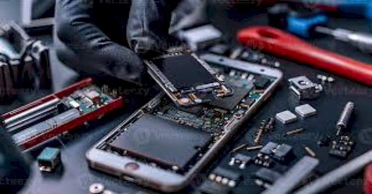 2026 Guide to Mobile Water Damage Repair in London ON: Saving Phones Fast
