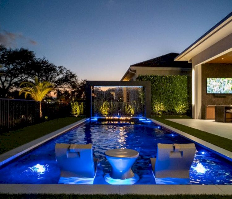 Why Choose a Pool Remodeling Company Delray Beach Today?
